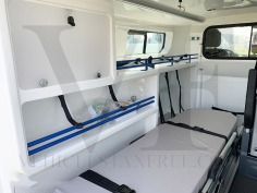 renault-trafic-ambulancia-vehiclestaxfree-11